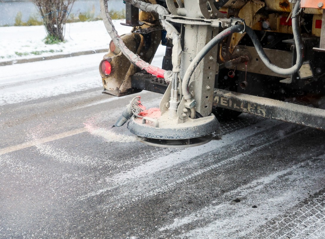 Megkezdődött a síkosságmentesítés